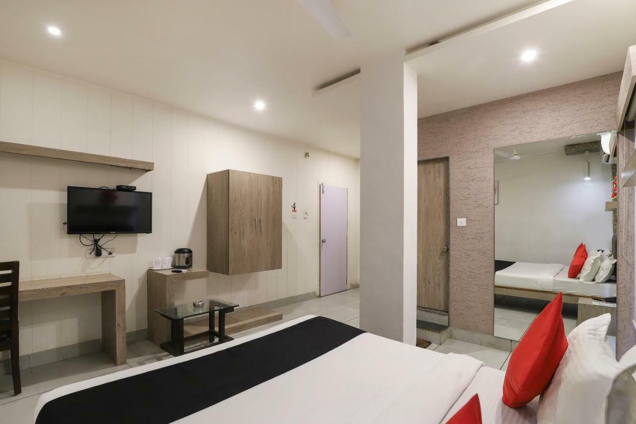 Pātan Apple Residency酒店 外观 照片